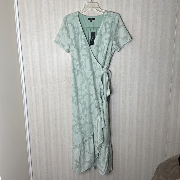 🆕 LULU’S Blissfully Sage Green Jacquard Short Sleeve Wrap Midi Dress SIZE XL - Picture 6 of 9